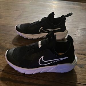 NWT Nike slip ons